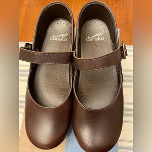 Dansko Maryjane Oiled Full Grain Espresso Size 37